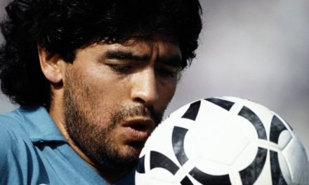 Maradona, la légende du football, est mort à 60 ans