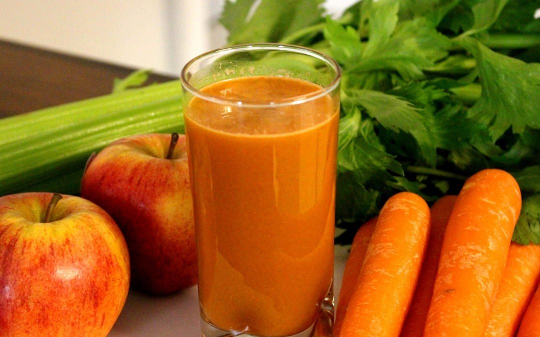 Recette : JUS DE POMME À LA CAROTTE BIO